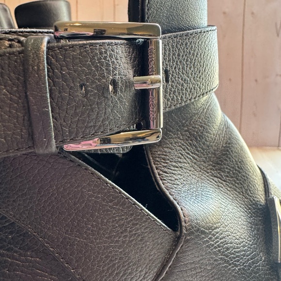 MICHAEL KORS - Corey Leather Cutout Ankle Boot - Picture 3 of 13